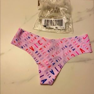 NWOT Victoria’s Secret Seamless NoShow Thong Panty